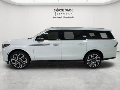 2027 Lincoln Navigator L Reserve