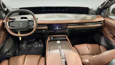 2027 Lincoln Navigator L Reserve