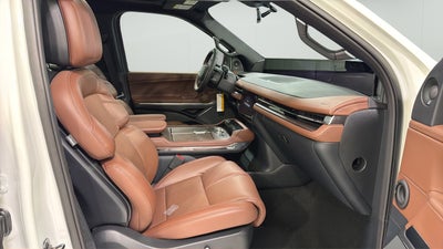 2027 Lincoln Navigator L Reserve