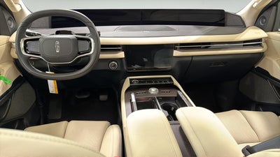 2027 Lincoln Navigator L Reserve