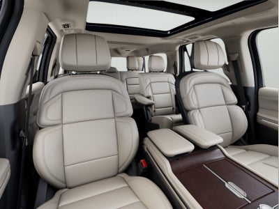 2027 Lincoln Navigator L Reserve