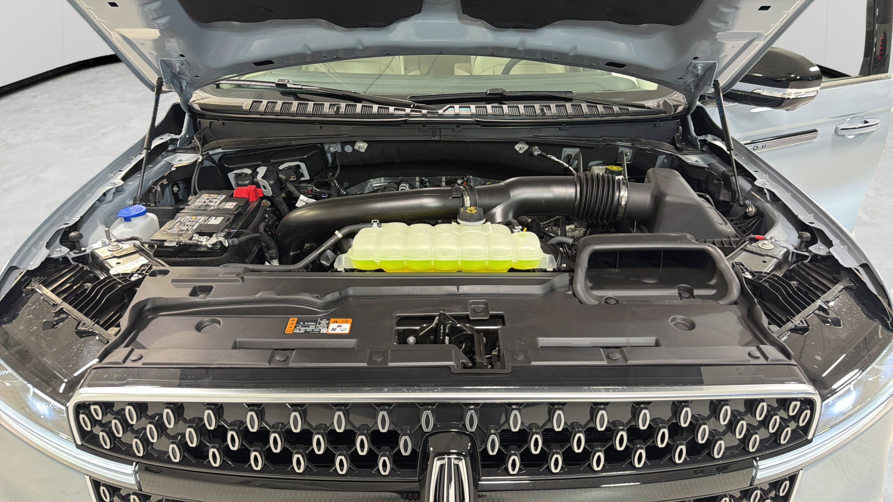 2027 Lincoln Navigator L Reserve