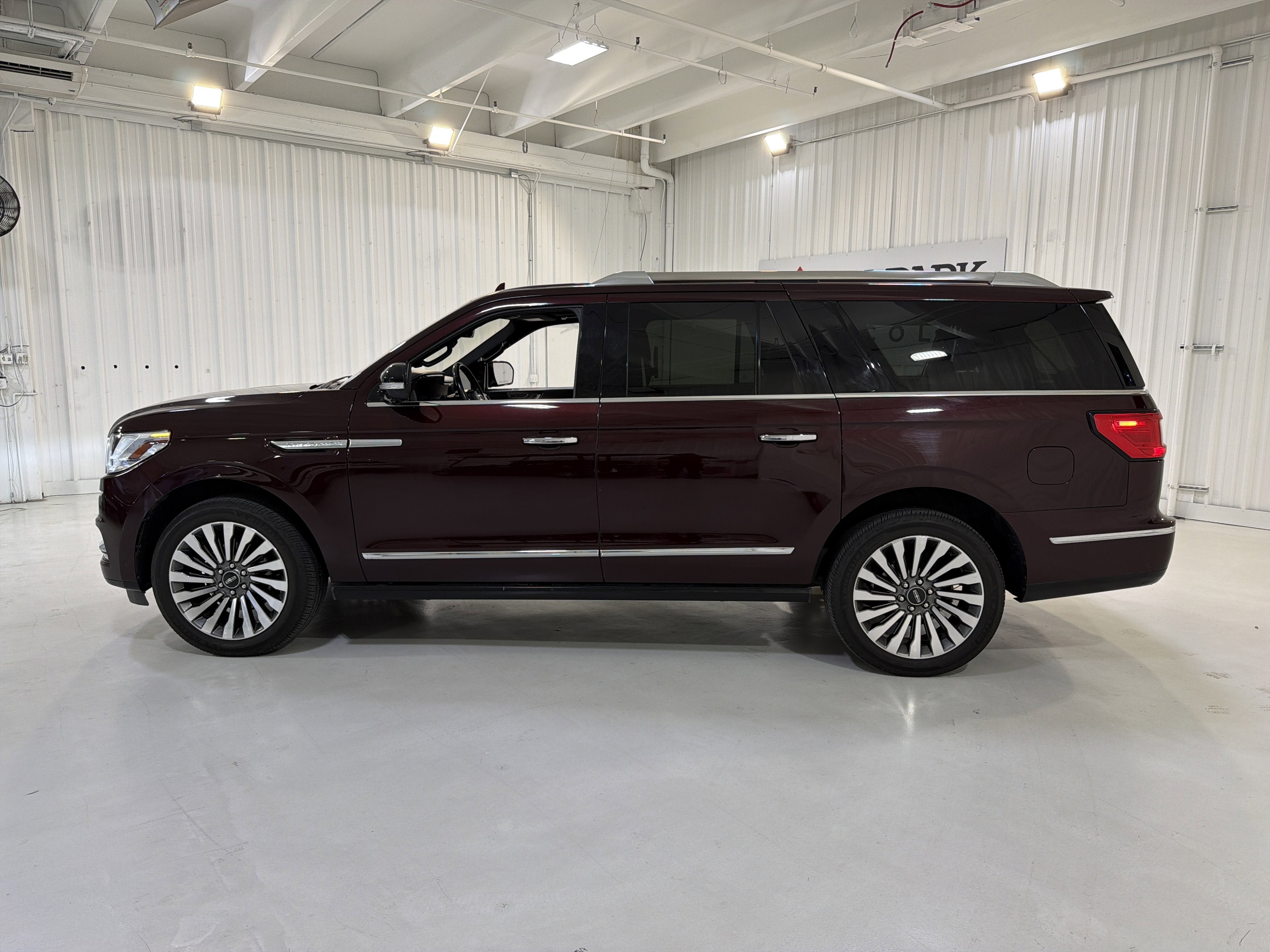 2019 Lincoln Navigator L Reserve