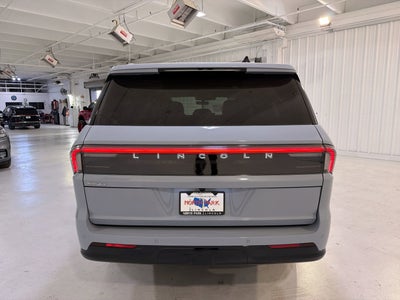2026 Lincoln Navigator L Premiere