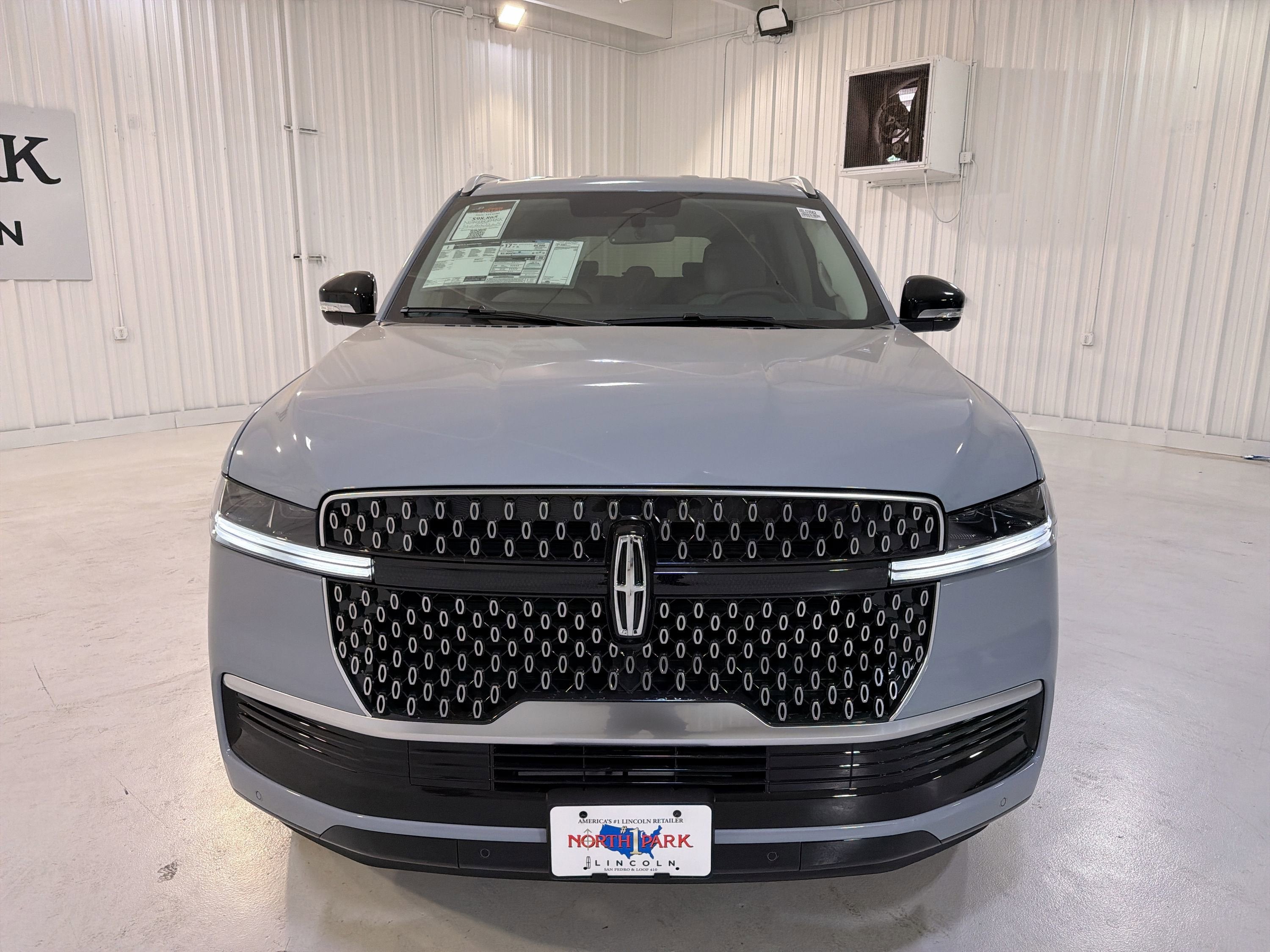 2026 Lincoln Navigator L Premiere