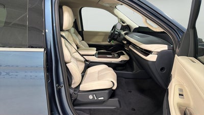 2027 Lincoln Navigator L Premiere