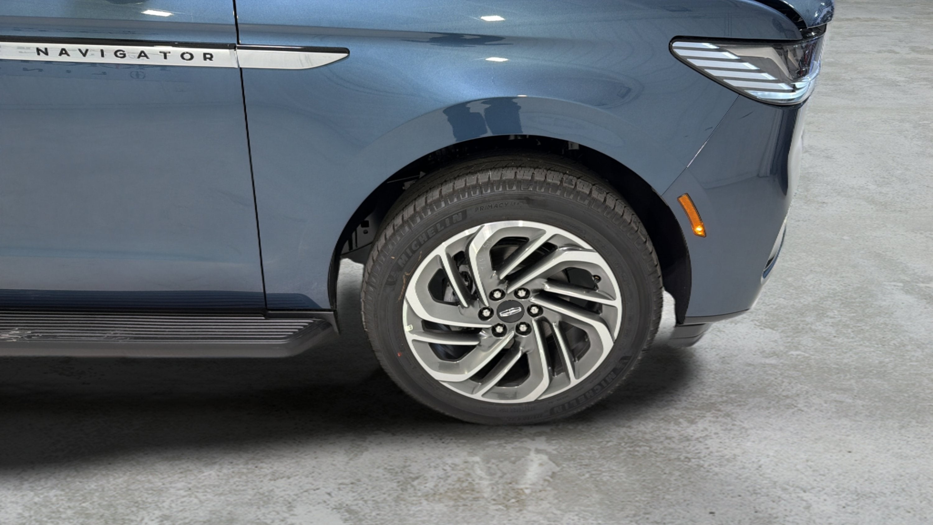 2027 Lincoln Navigator L Premiere