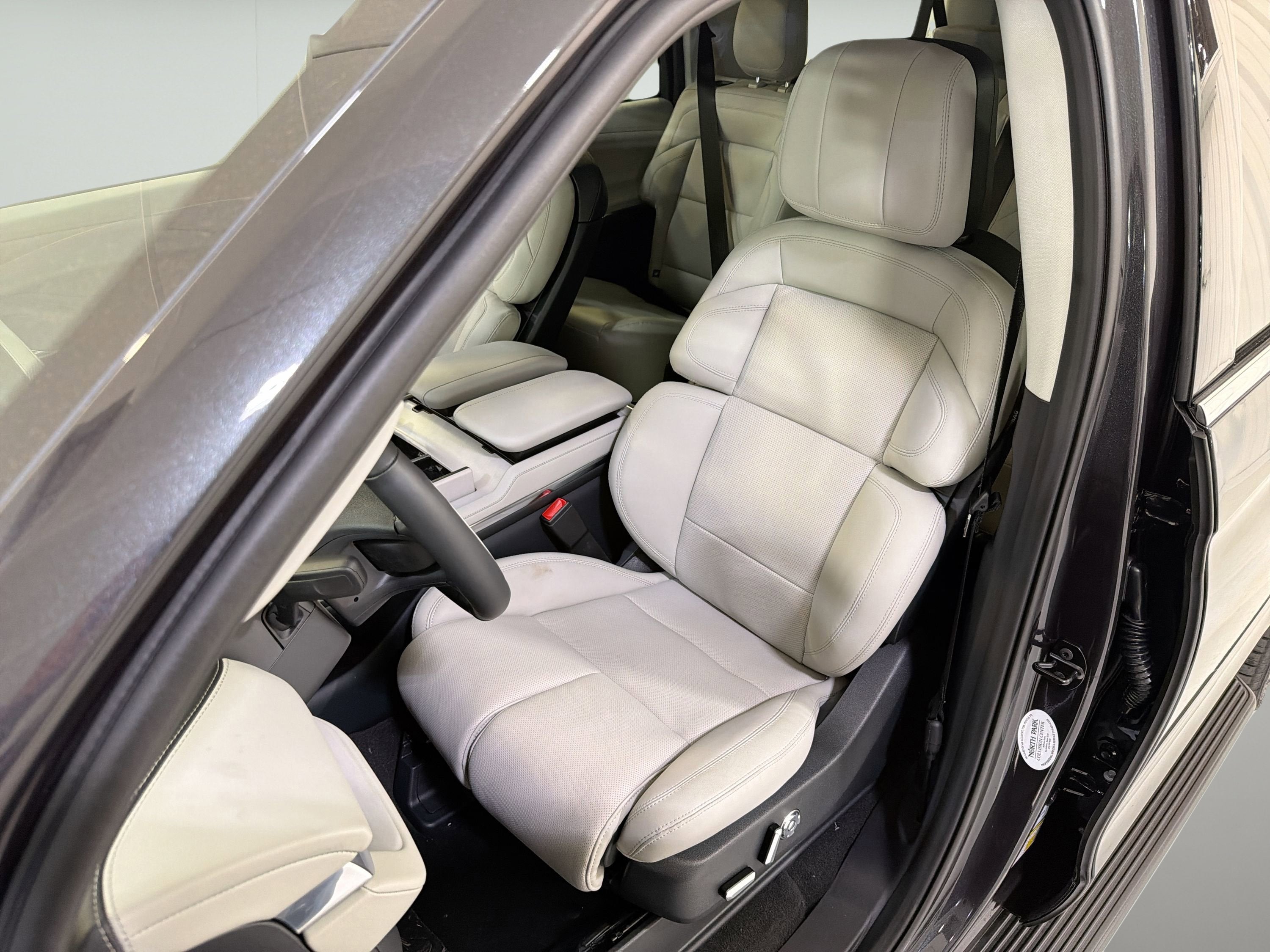 2026 Lincoln Navigator L Premiere