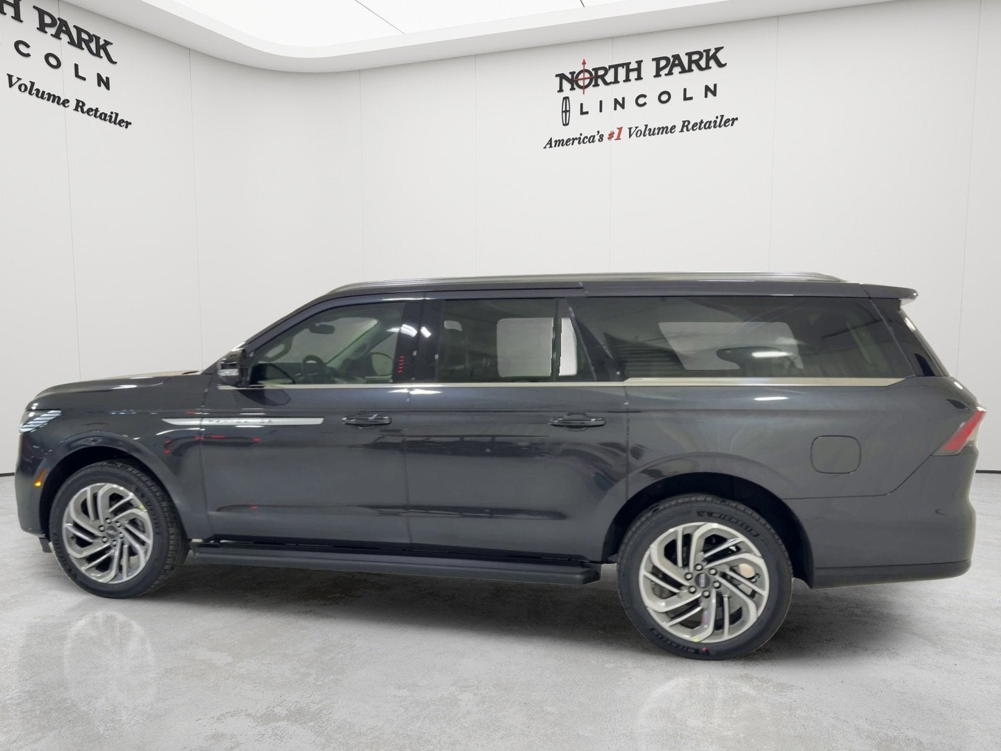2026 Lincoln Navigator L Premiere