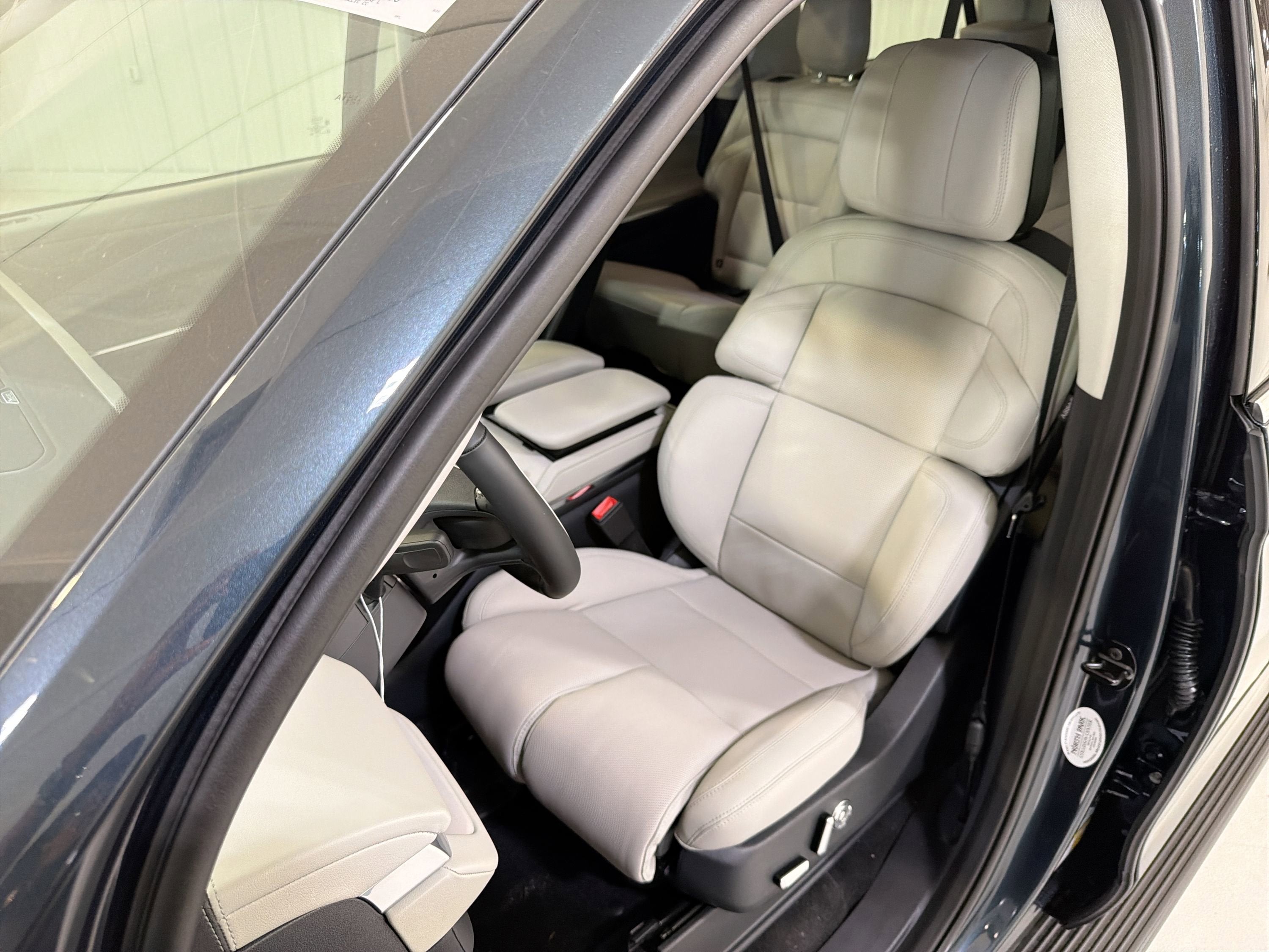 2026 Lincoln Navigator L Premiere