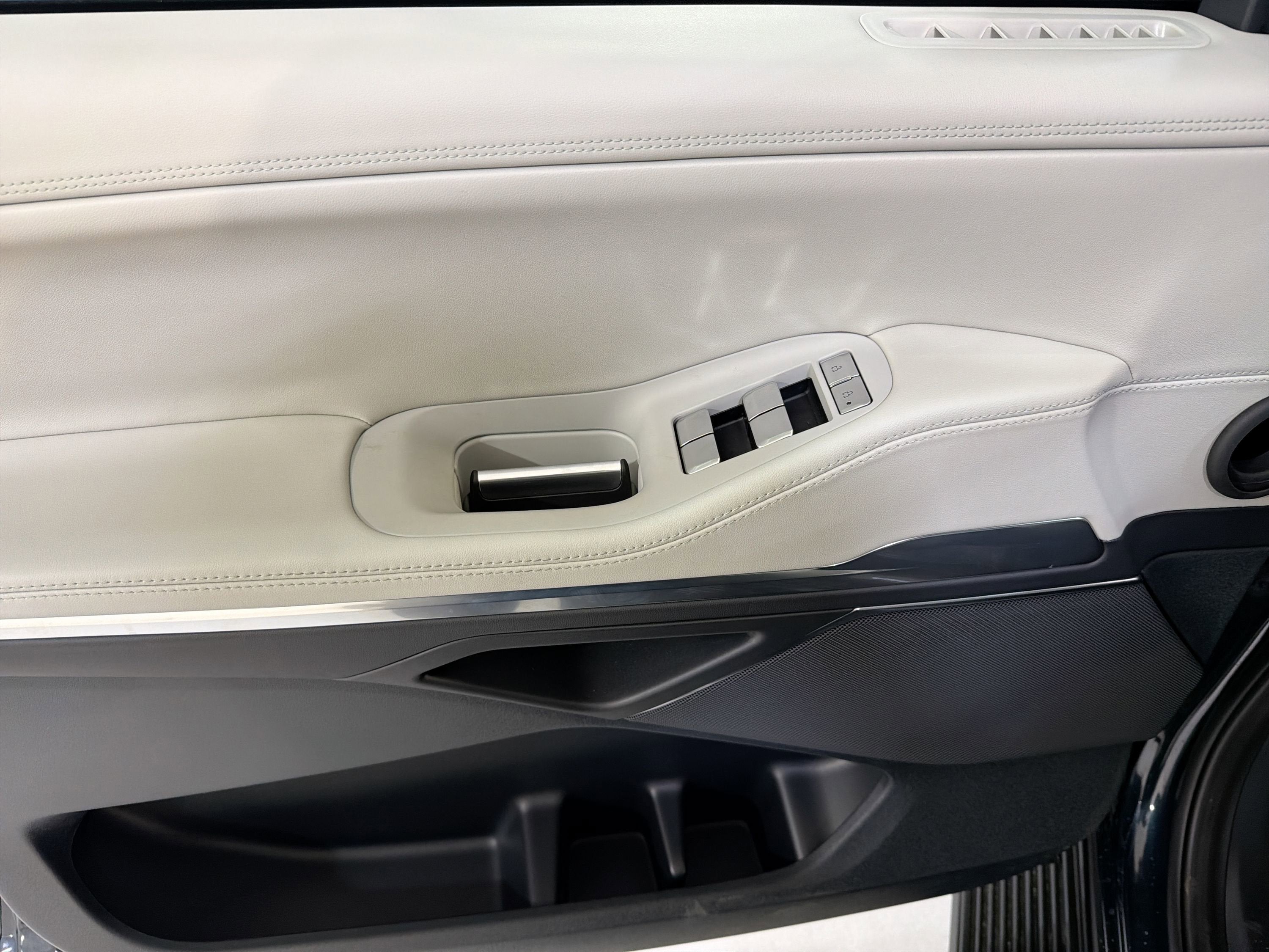 2026 Lincoln Navigator L Premiere