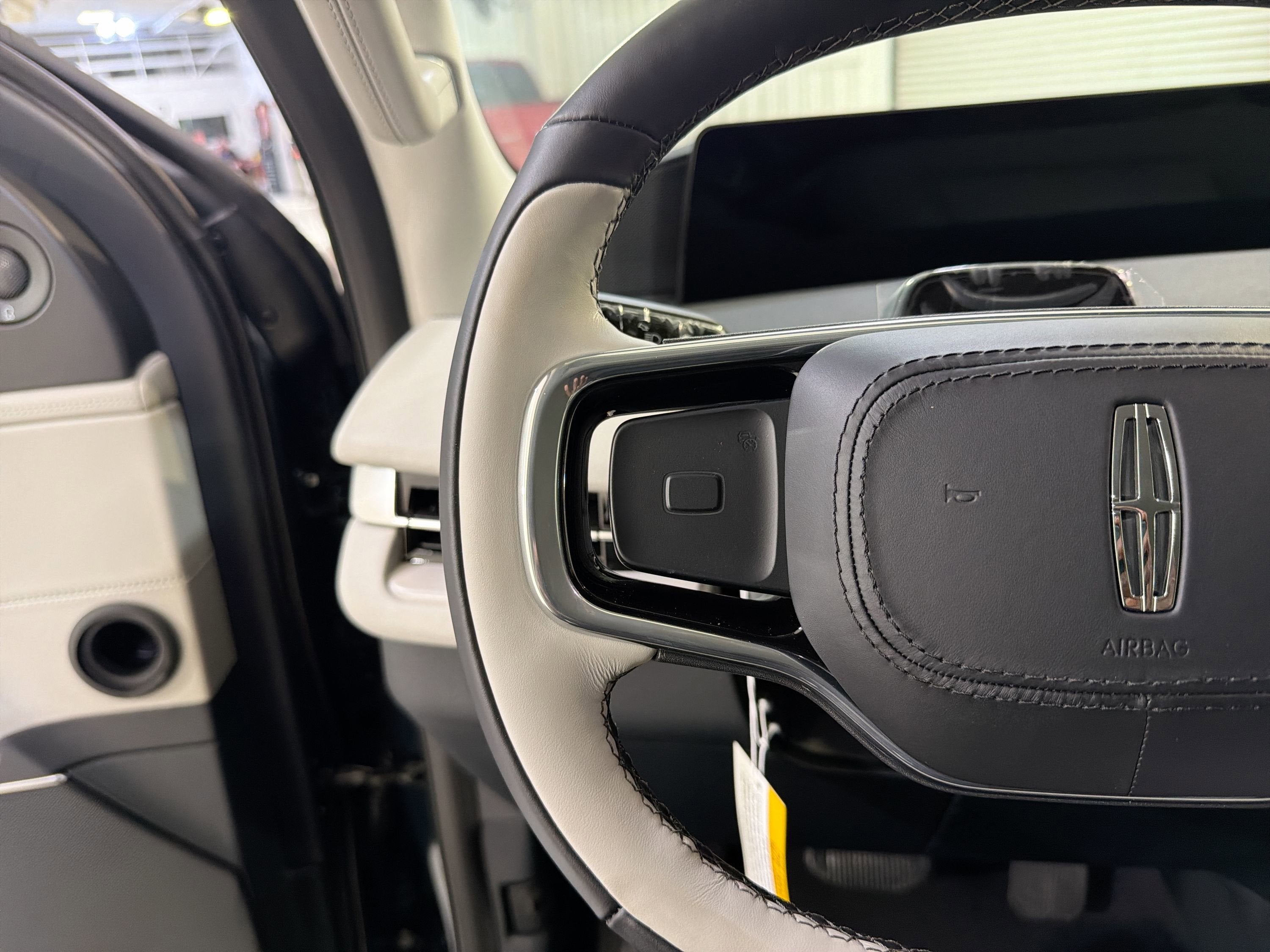 2026 Lincoln Navigator L Premiere