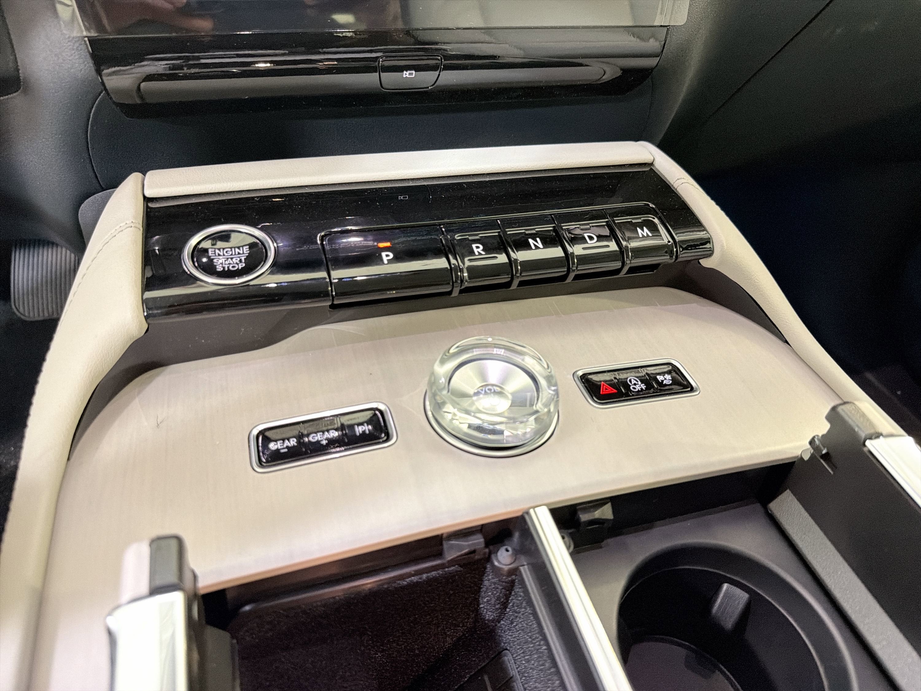 2026 Lincoln Navigator L Premiere