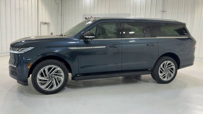 2026 Lincoln Navigator L Premiere