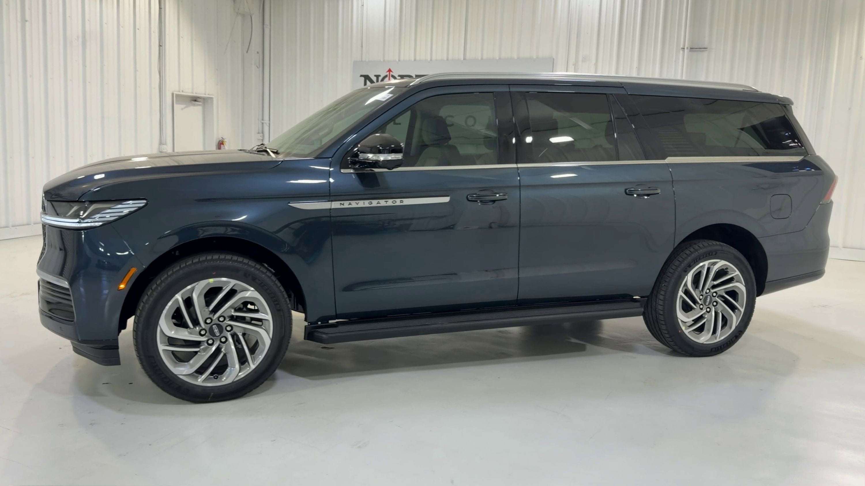 2026 Lincoln Navigator L Premiere