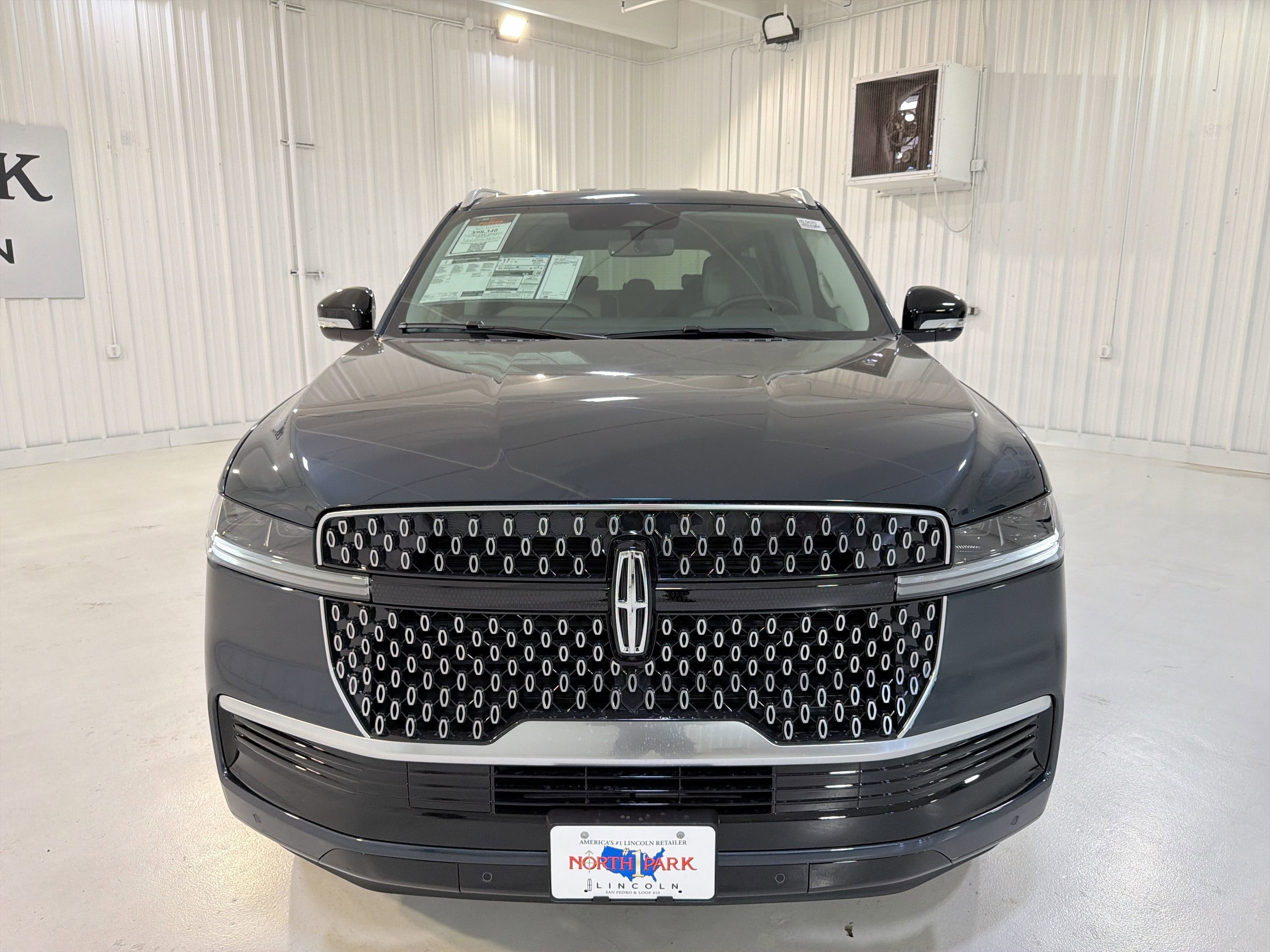 2026 Lincoln Navigator L Premiere