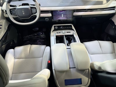 2026 Lincoln Navigator L Premiere