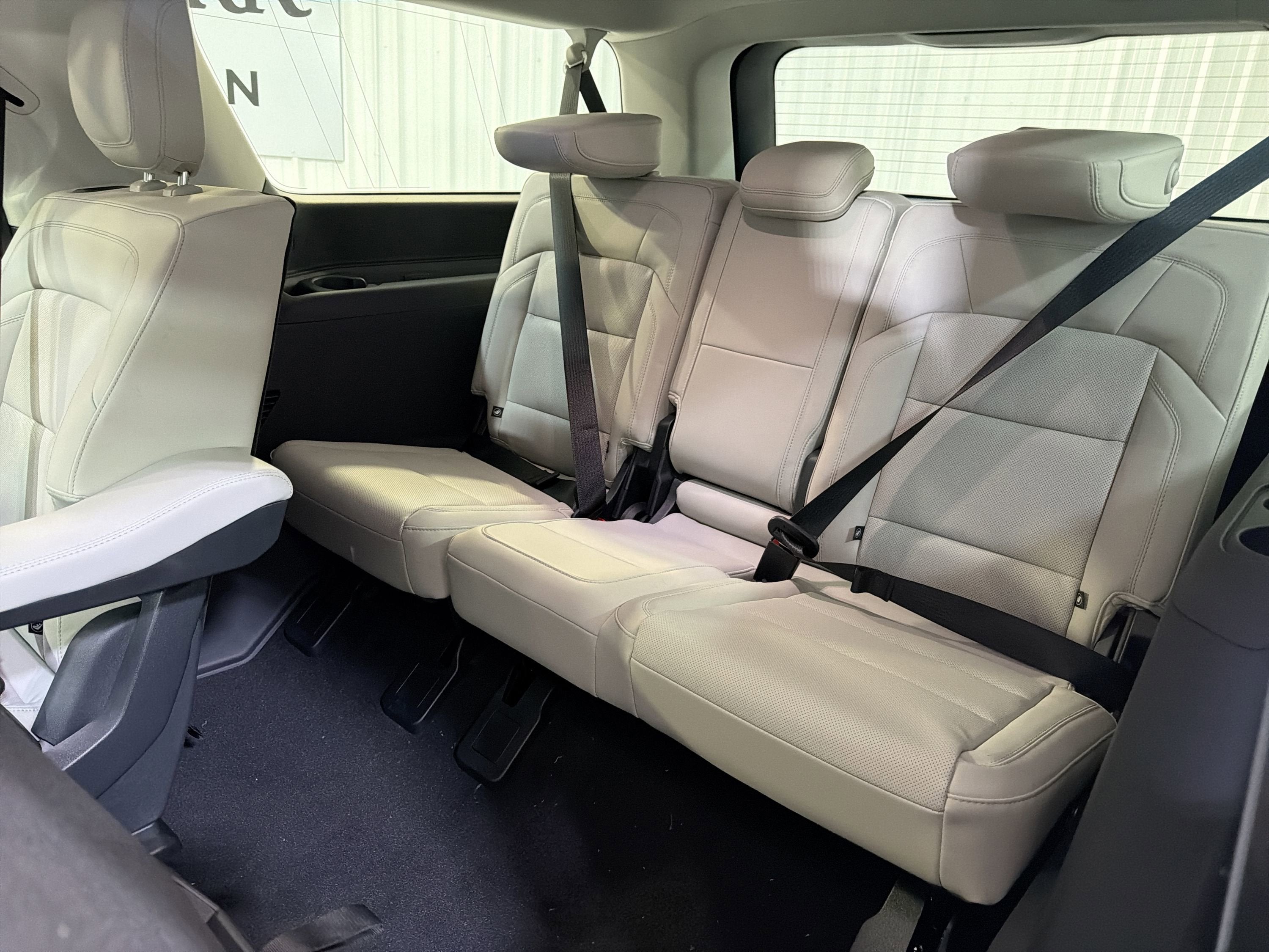 2026 Lincoln Navigator L Premiere