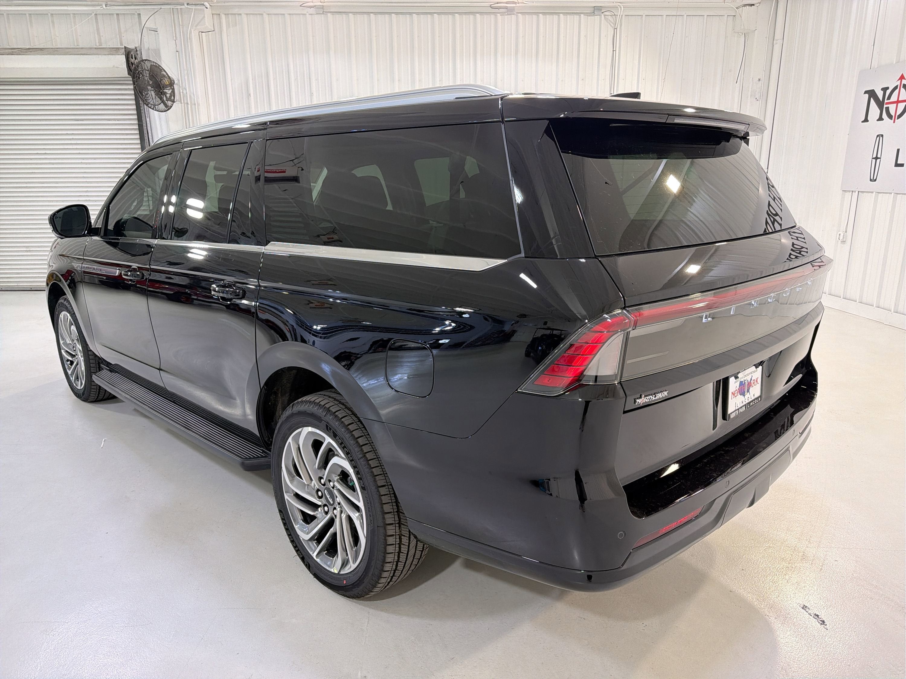 2026 Lincoln Navigator L Premiere