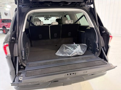 2026 Lincoln Navigator L Premiere