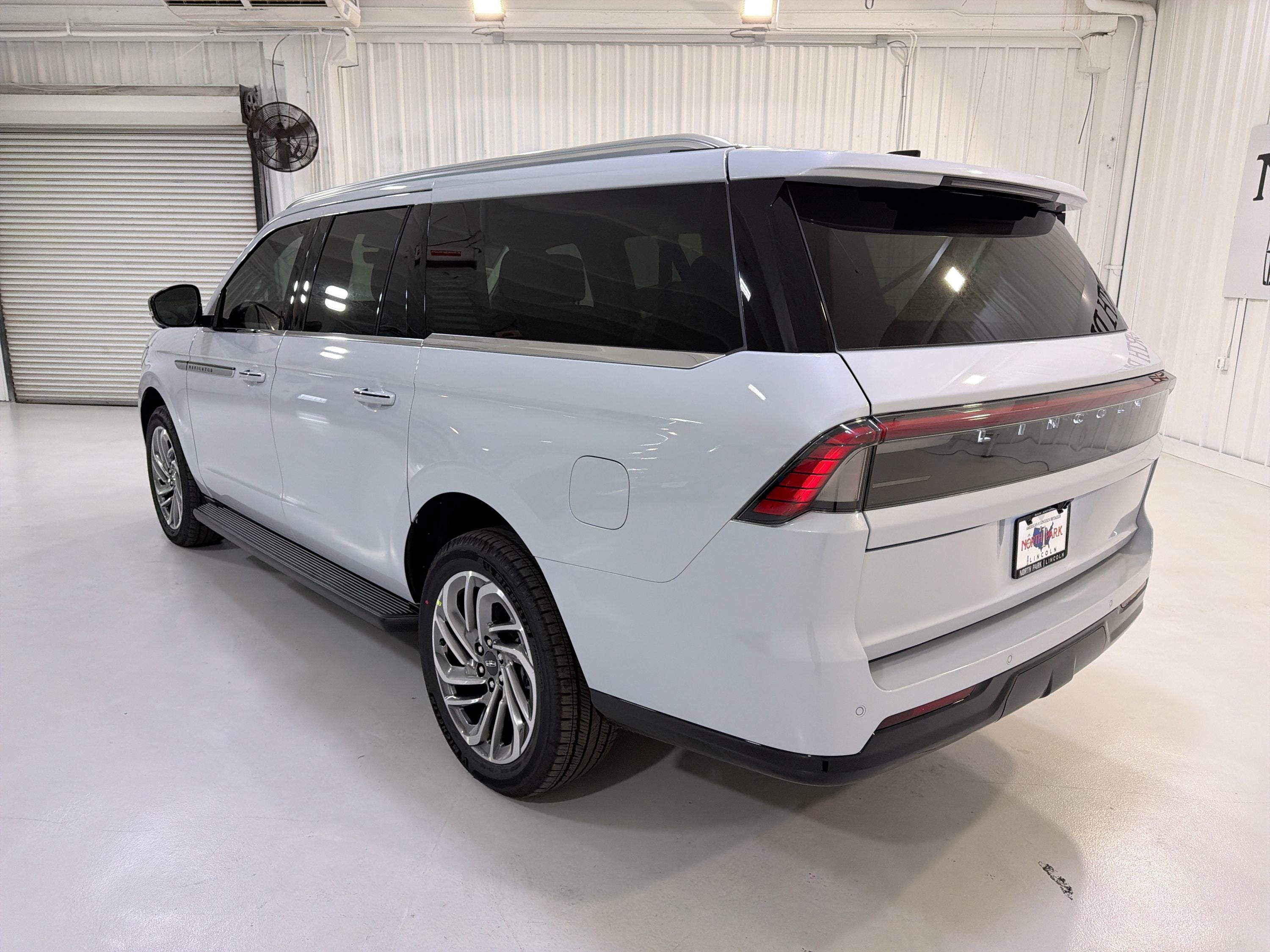 2026 Lincoln Navigator L Premiere