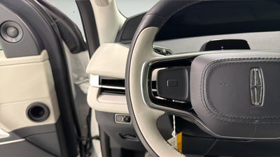 2026 Lincoln Navigator L Premiere