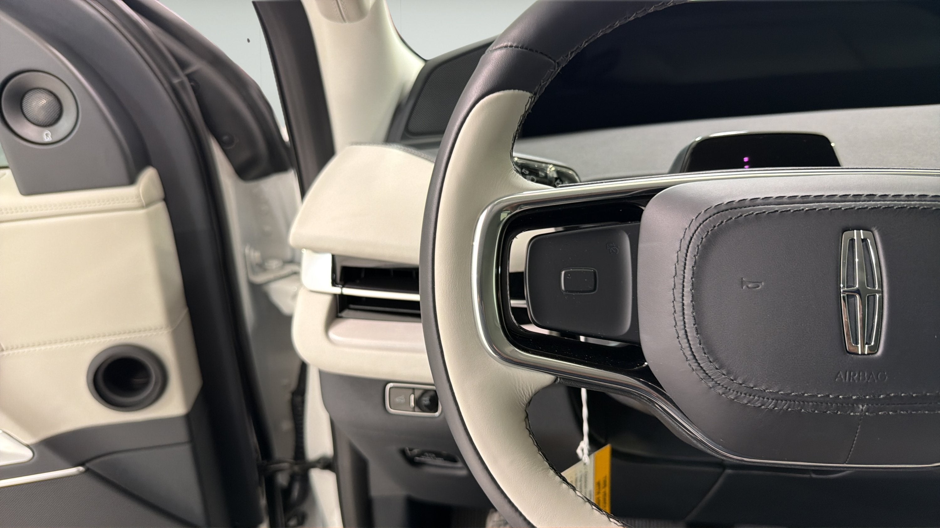 2026 Lincoln Navigator L Premiere