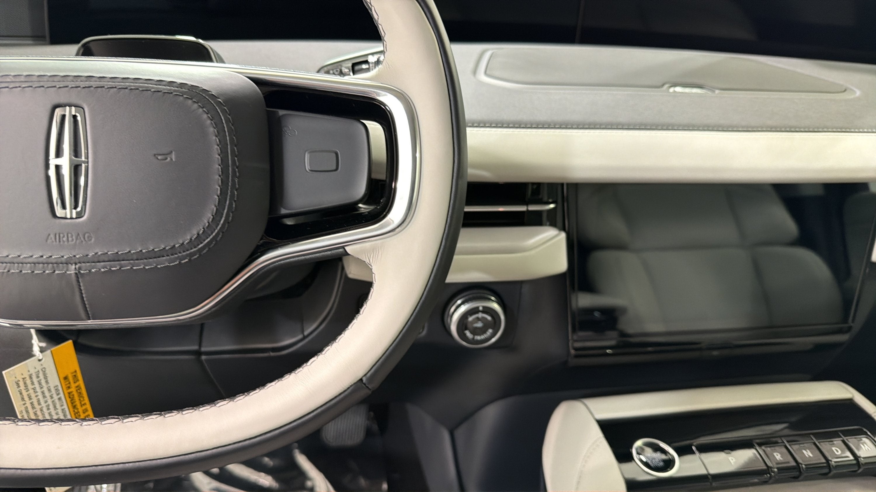 2026 Lincoln Navigator L Premiere