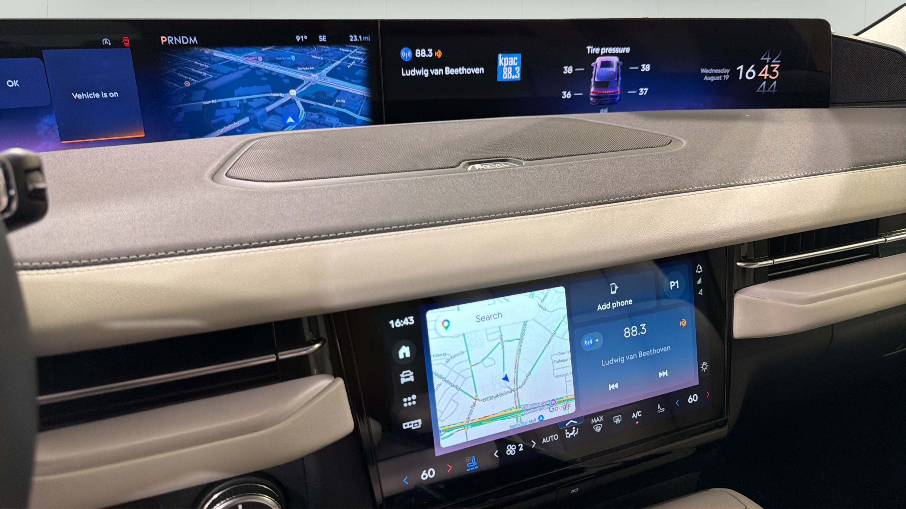 2026 Lincoln Navigator L Premiere