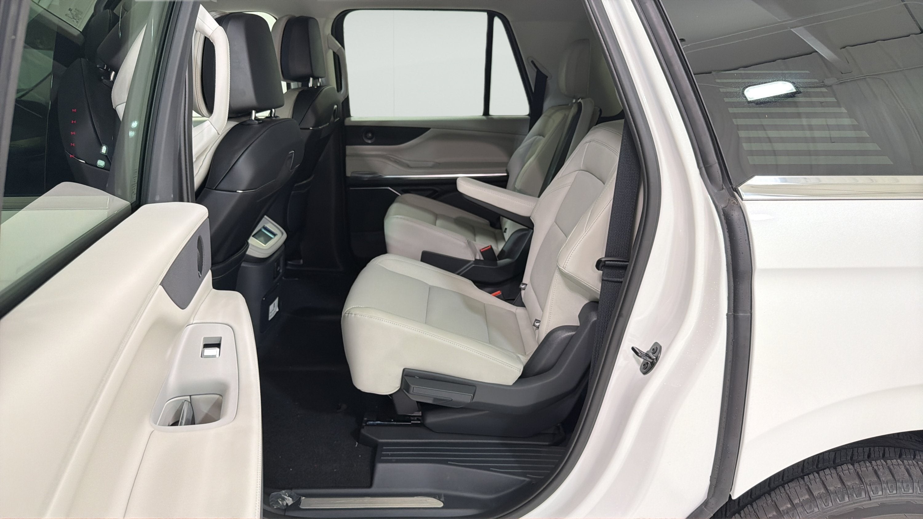 2026 Lincoln Navigator L Premiere