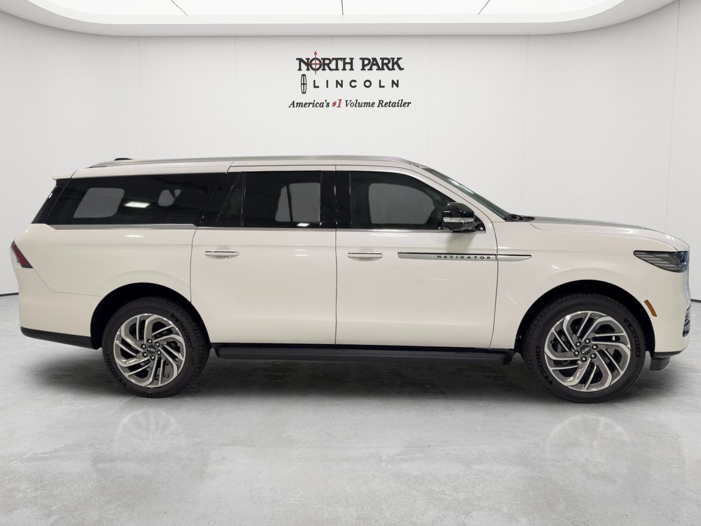 2026 Lincoln Navigator L Premiere