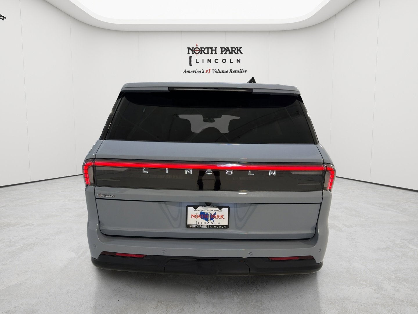 2026 Lincoln Navigator L Premiere