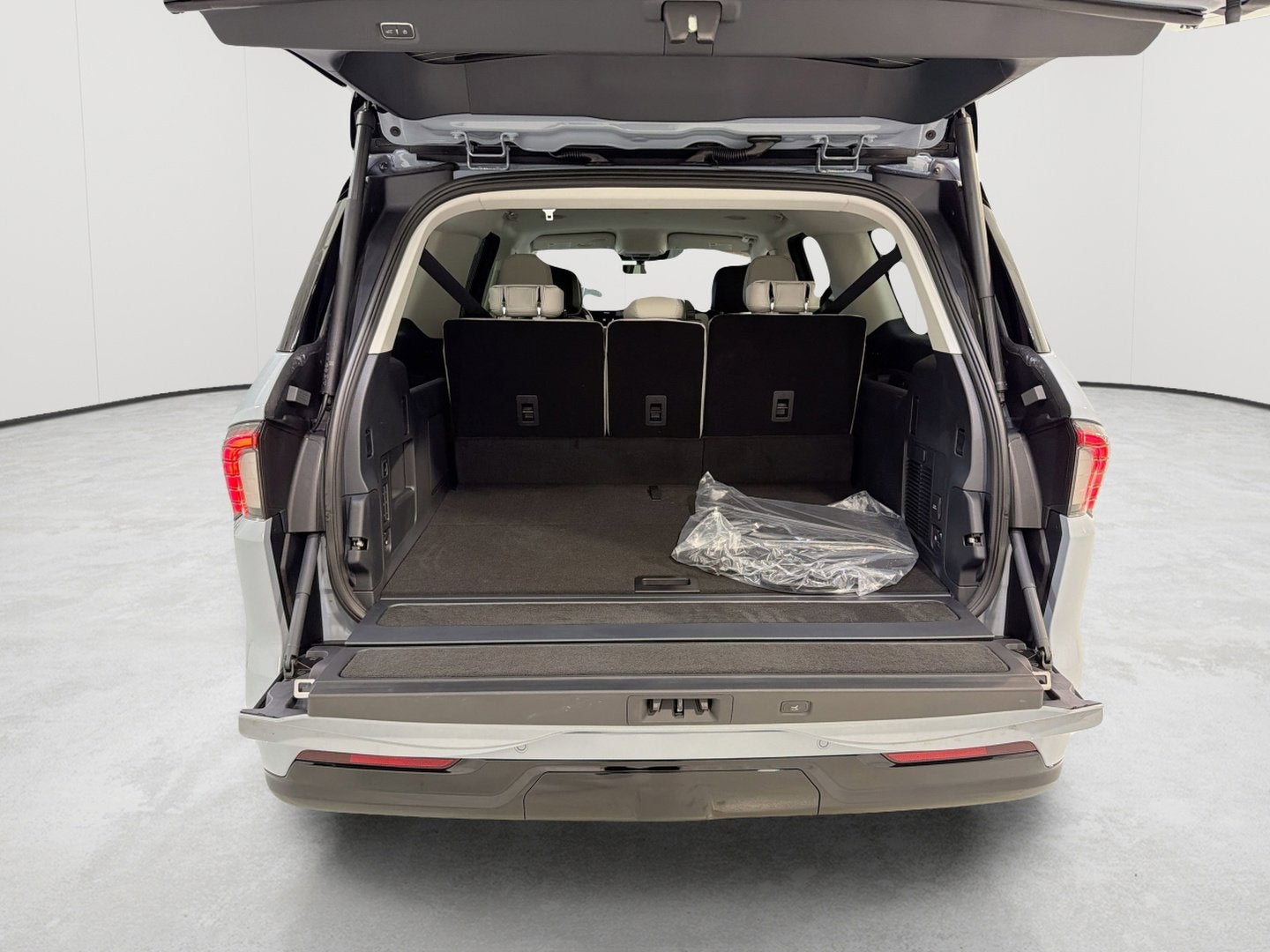 2026 Lincoln Navigator L Premiere