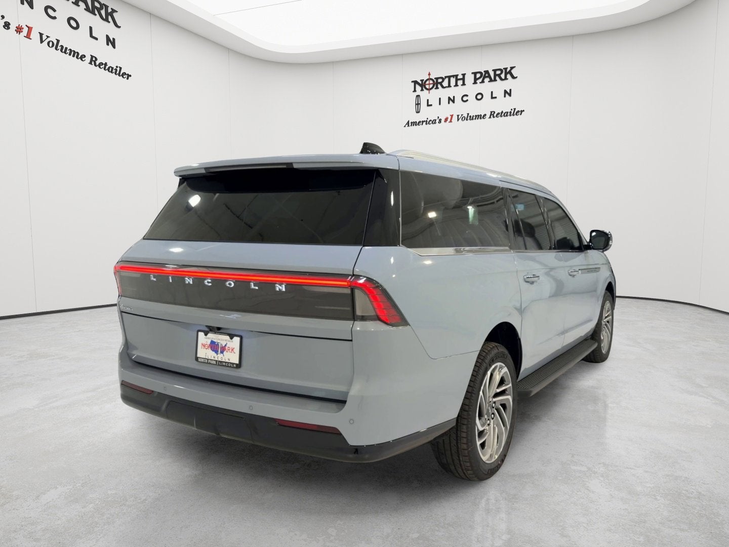 2026 Lincoln Navigator L Premiere
