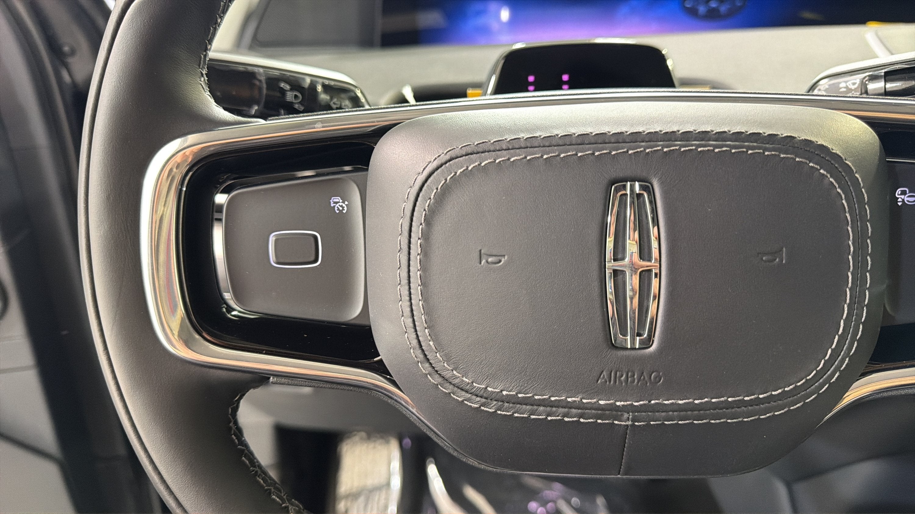 2027 Lincoln Navigator L Premiere