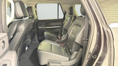 2027 Lincoln Navigator L Premiere