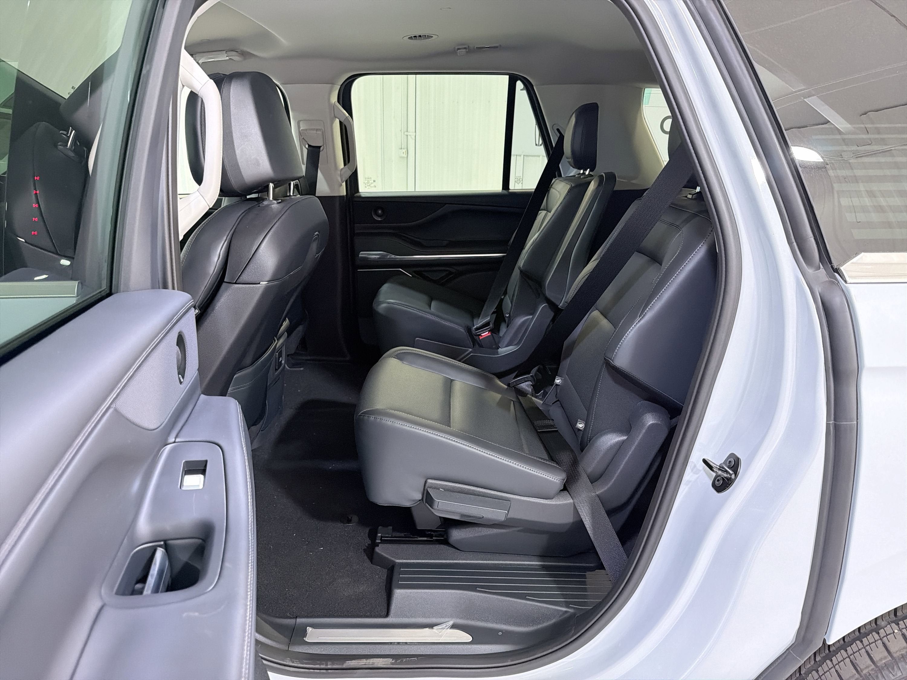 2026 Lincoln Navigator L Premiere