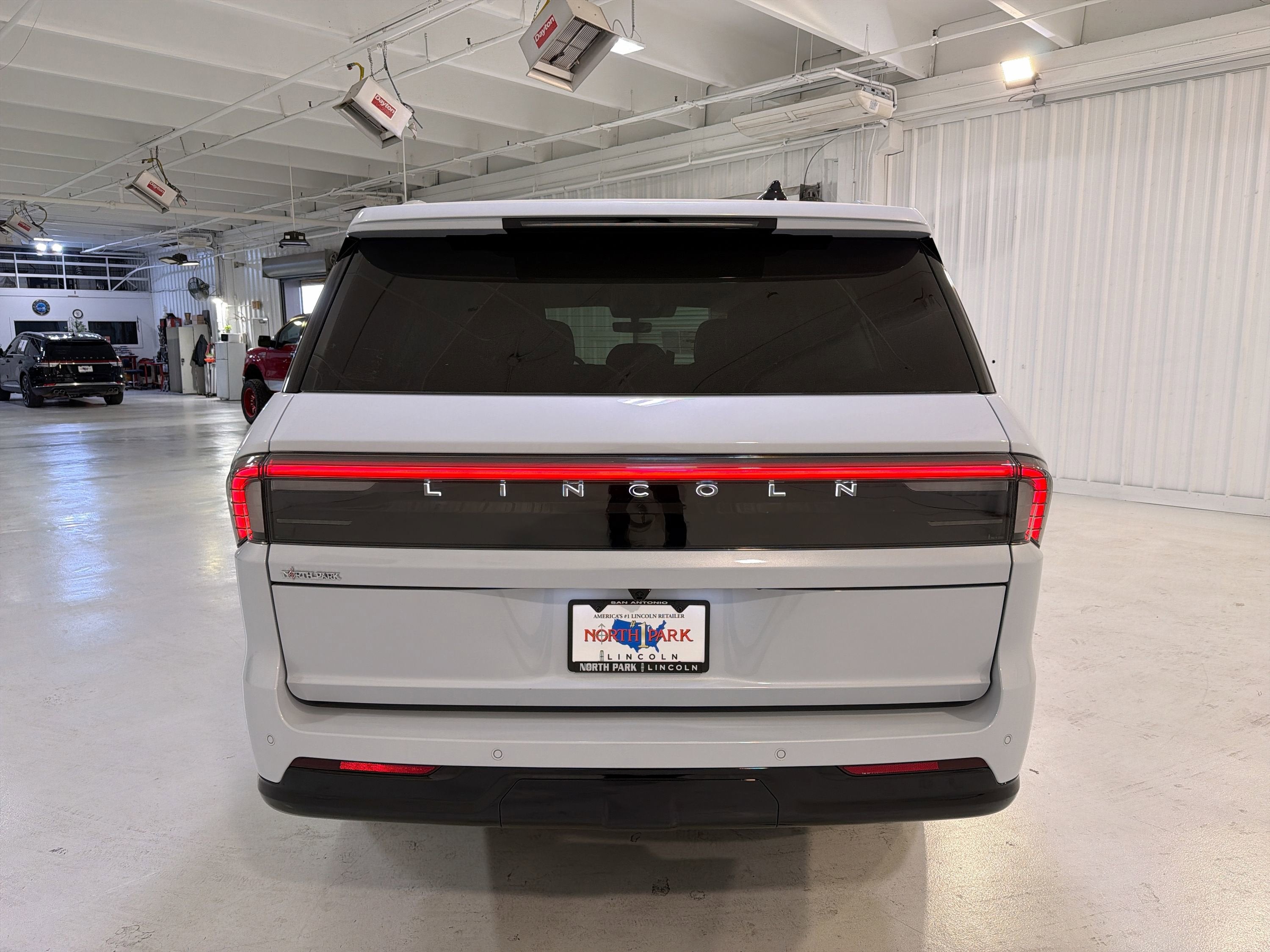 2026 Lincoln Navigator L Premiere