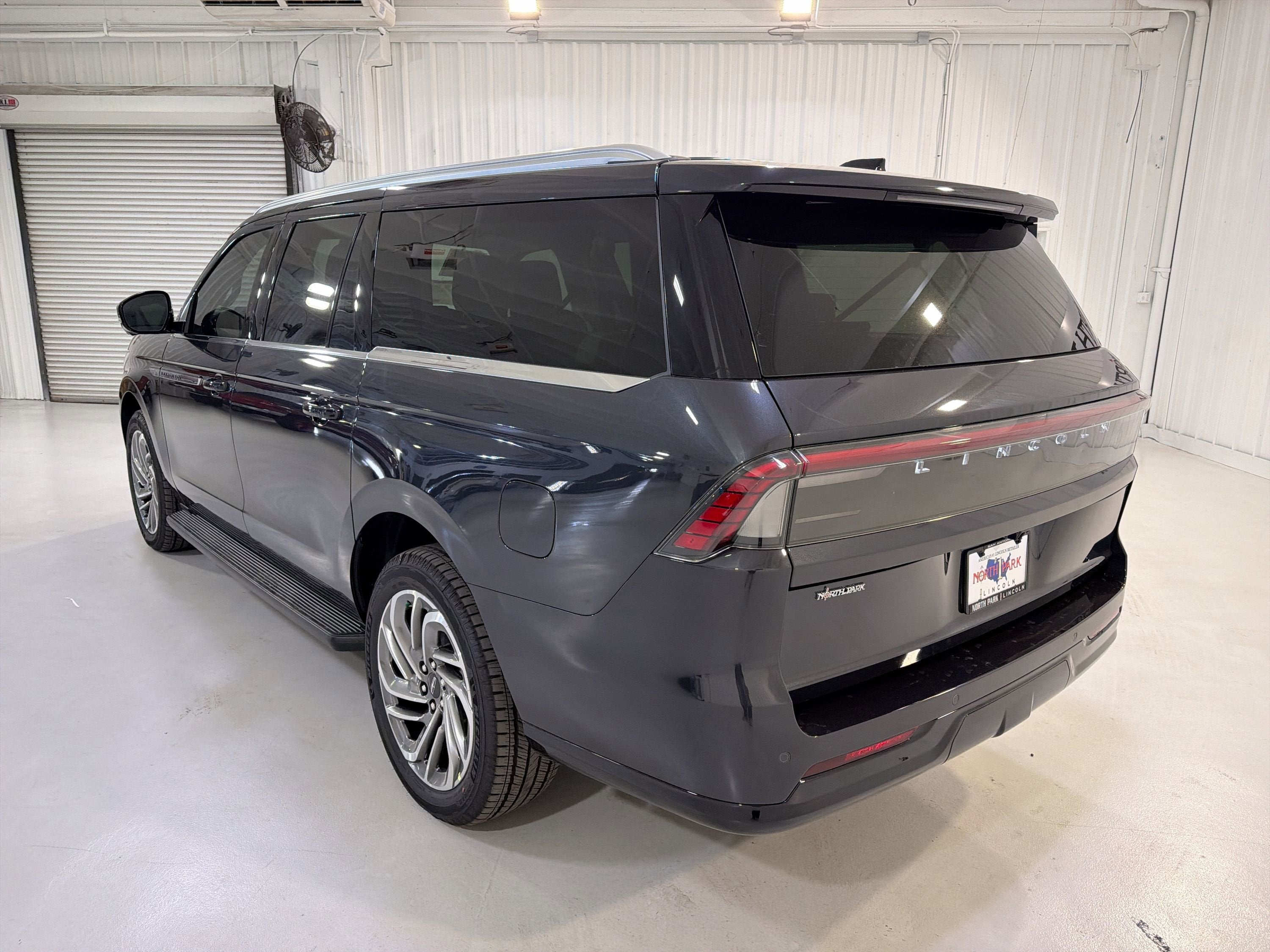 2026 Lincoln Navigator L Premiere