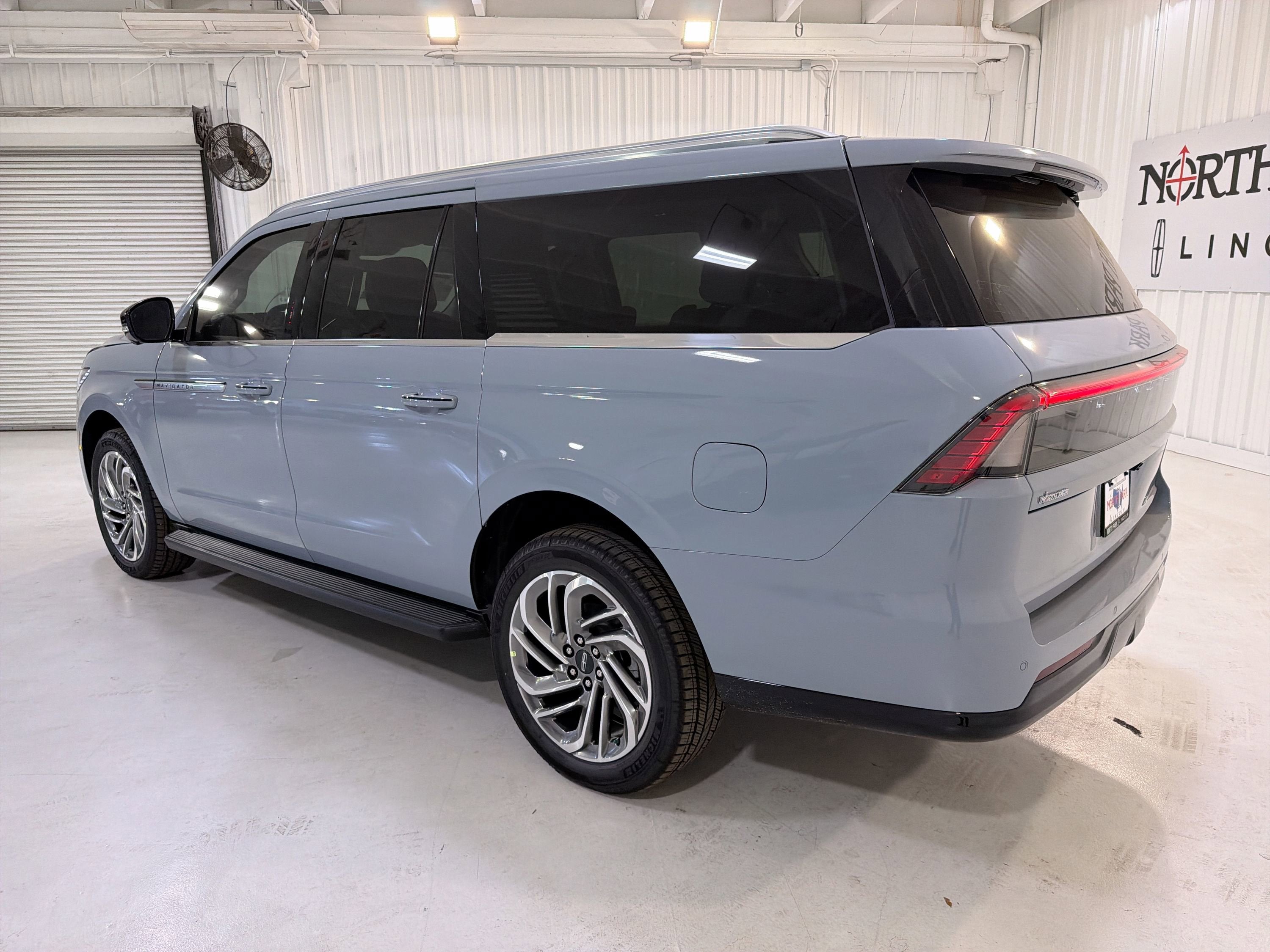 2026 Lincoln Navigator L Premiere