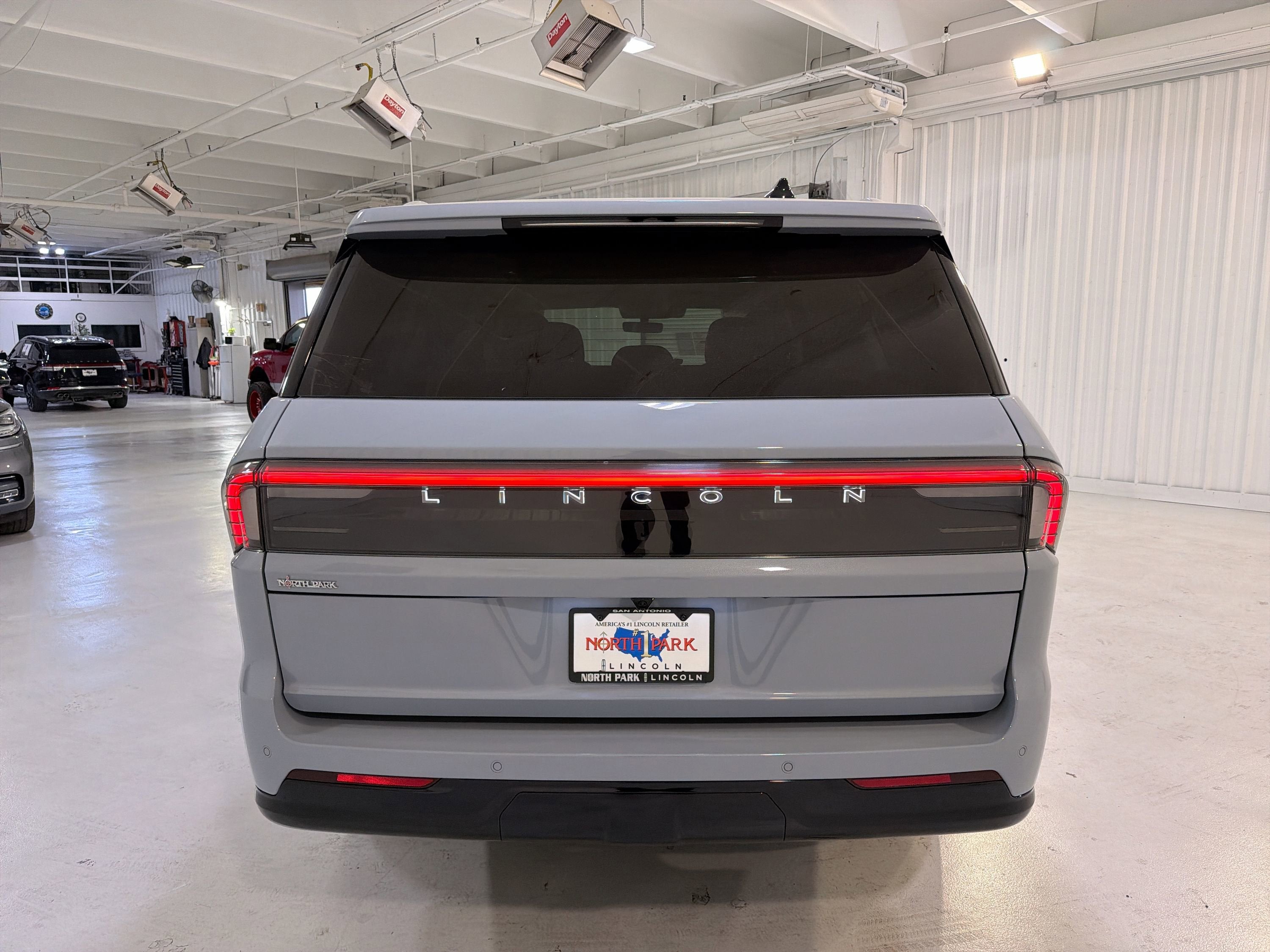 2026 Lincoln Navigator L Premiere