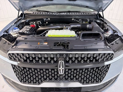 2026 Lincoln Navigator L Premiere