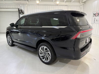 2026 Lincoln Navigator L Premiere