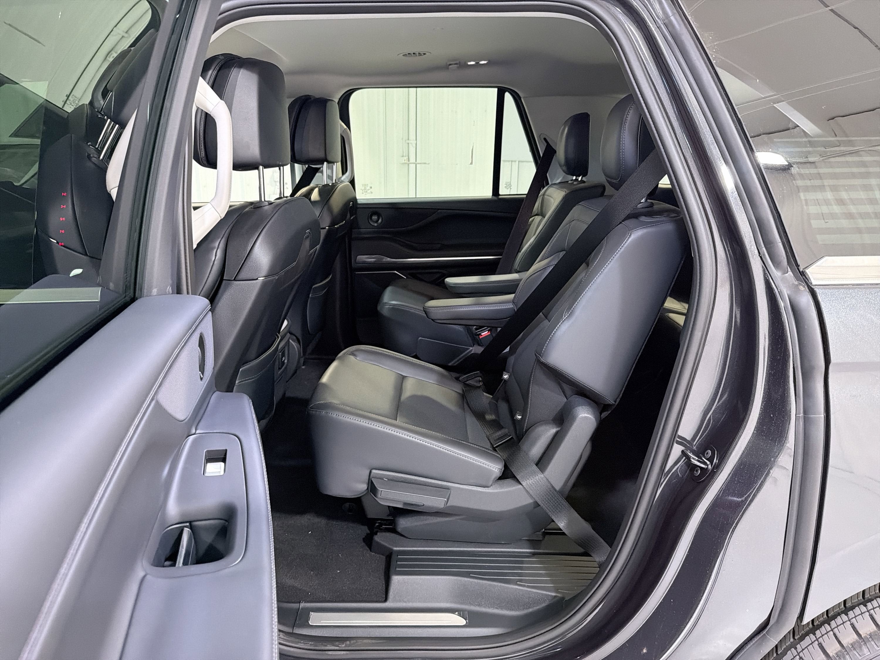 2026 Lincoln Navigator L Premiere