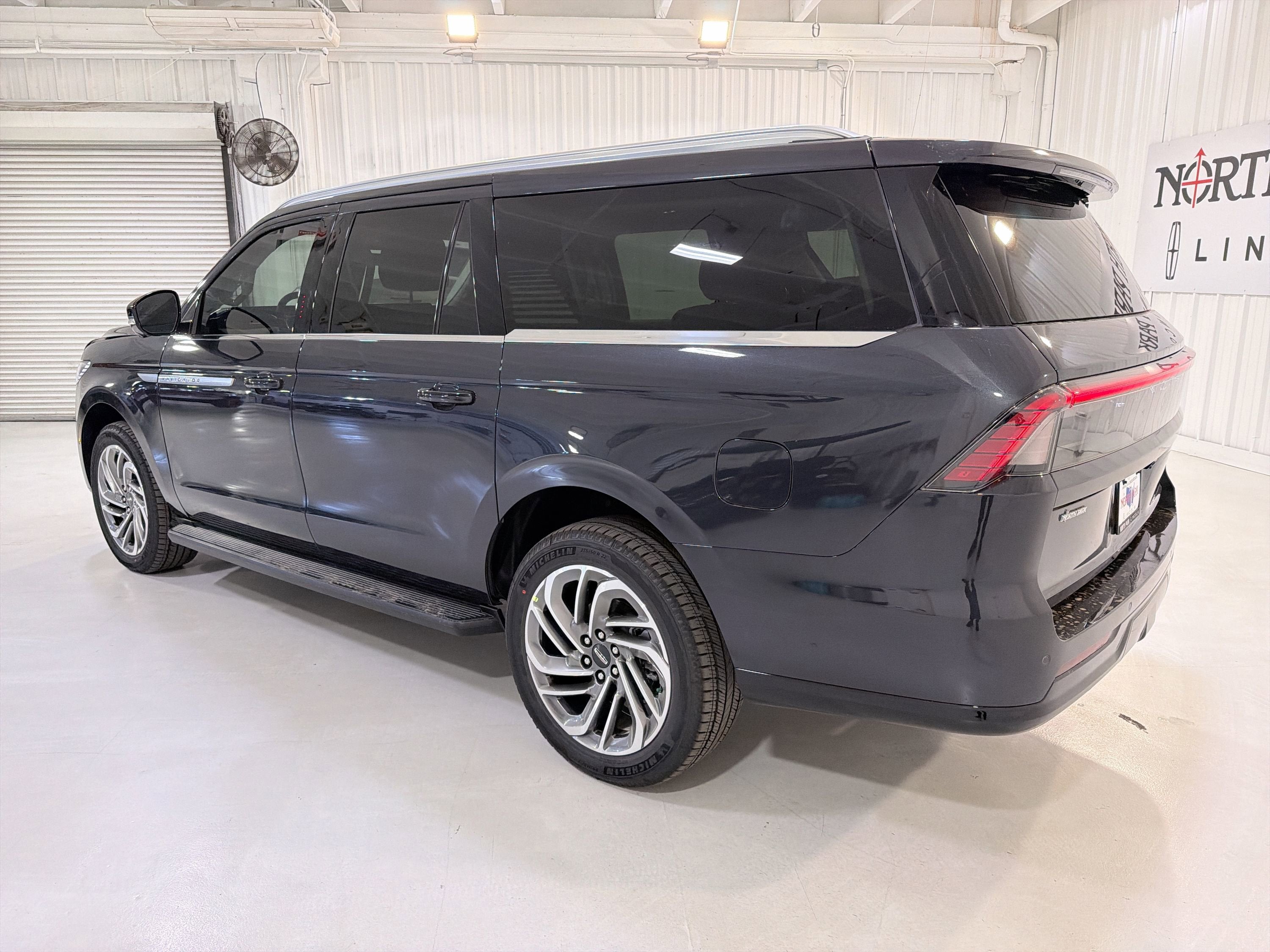 2026 Lincoln Navigator L Premiere