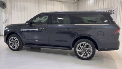 2026 Lincoln Navigator L Premiere