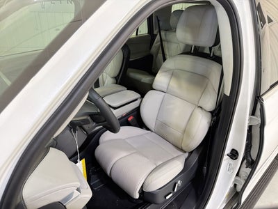 2026 Lincoln Navigator L Premiere