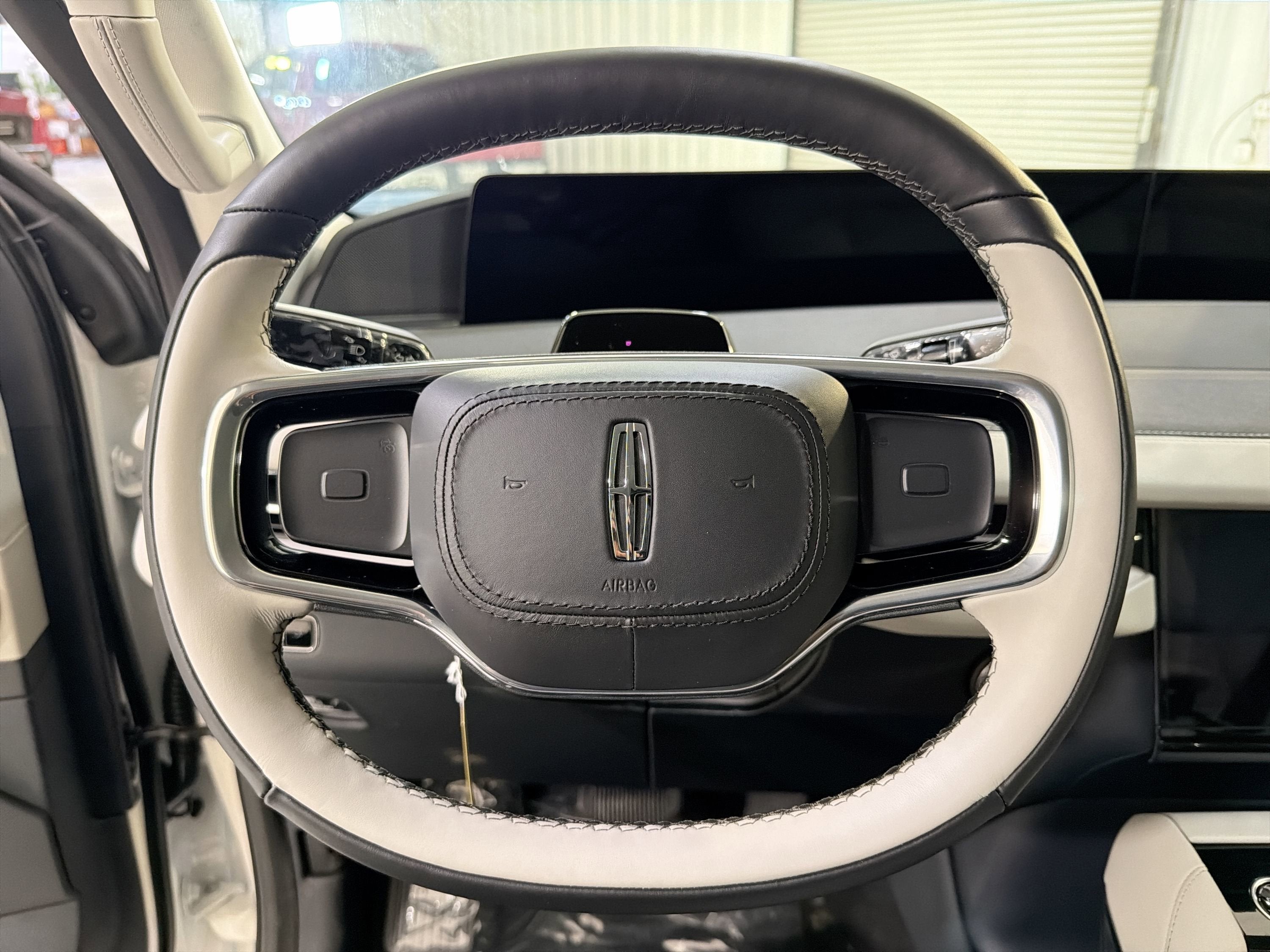 2026 Lincoln Navigator L Premiere