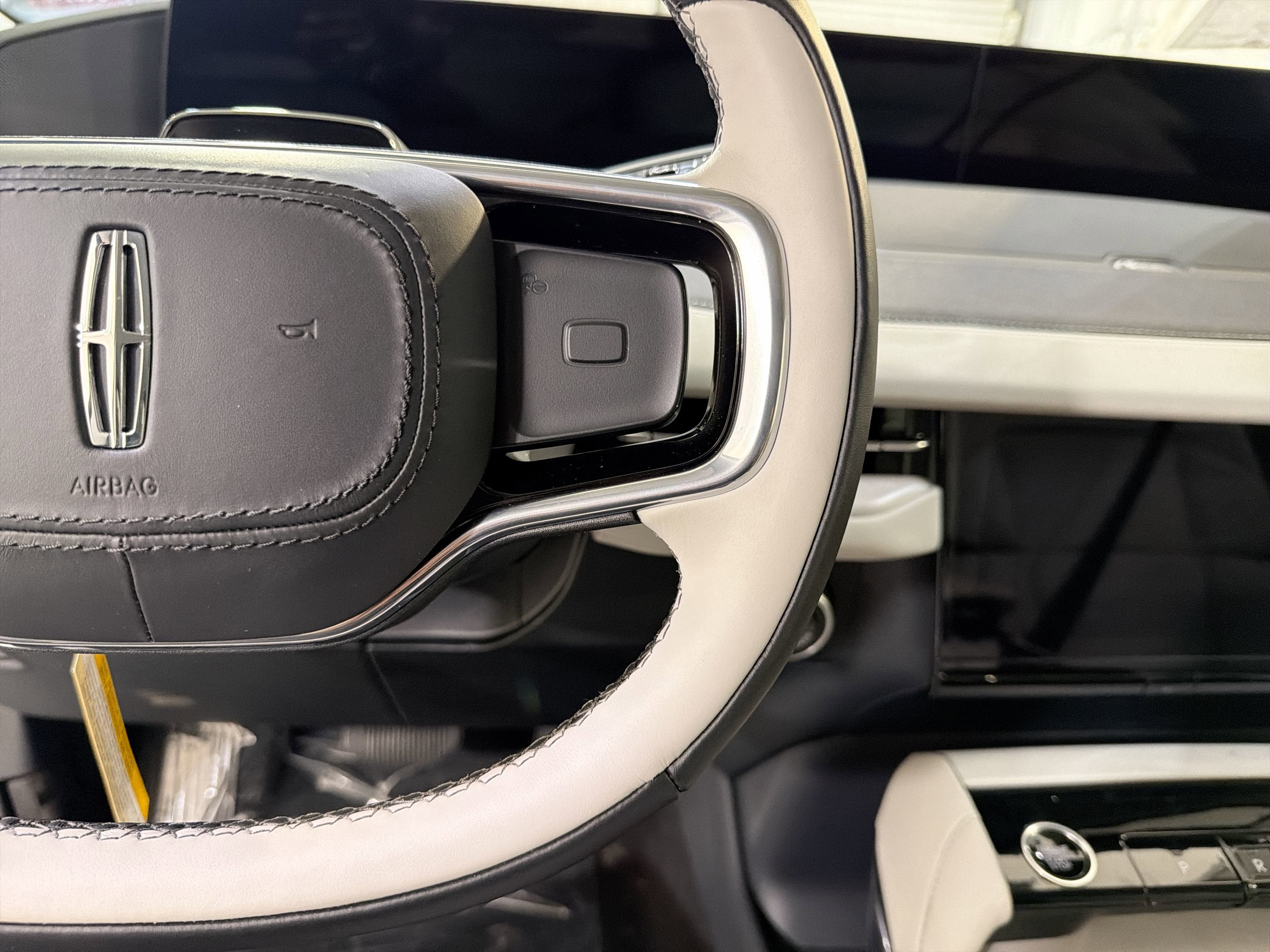 2026 Lincoln Navigator L Premiere