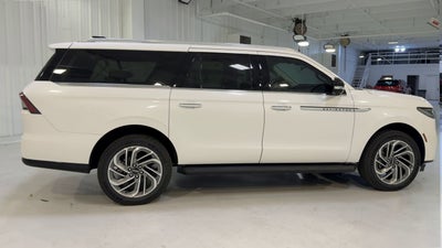 2026 Lincoln Navigator L Premiere